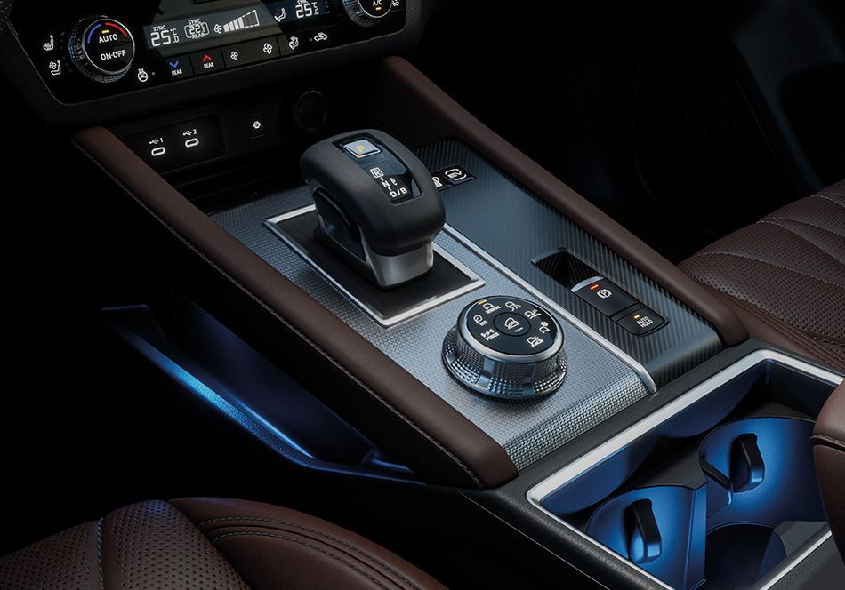 Der neue Mitsubishi Outlander mit Ambientebeleuchtung